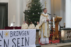 Aussendung der Sternsinger im Hohen Dom zu Fulda (Foto: Karl-Franz Thiede)